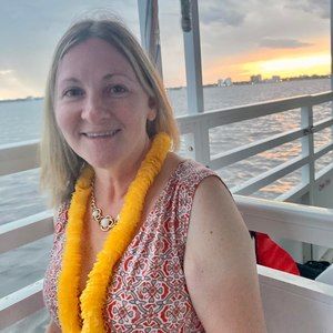 Meet your Posher, Michele